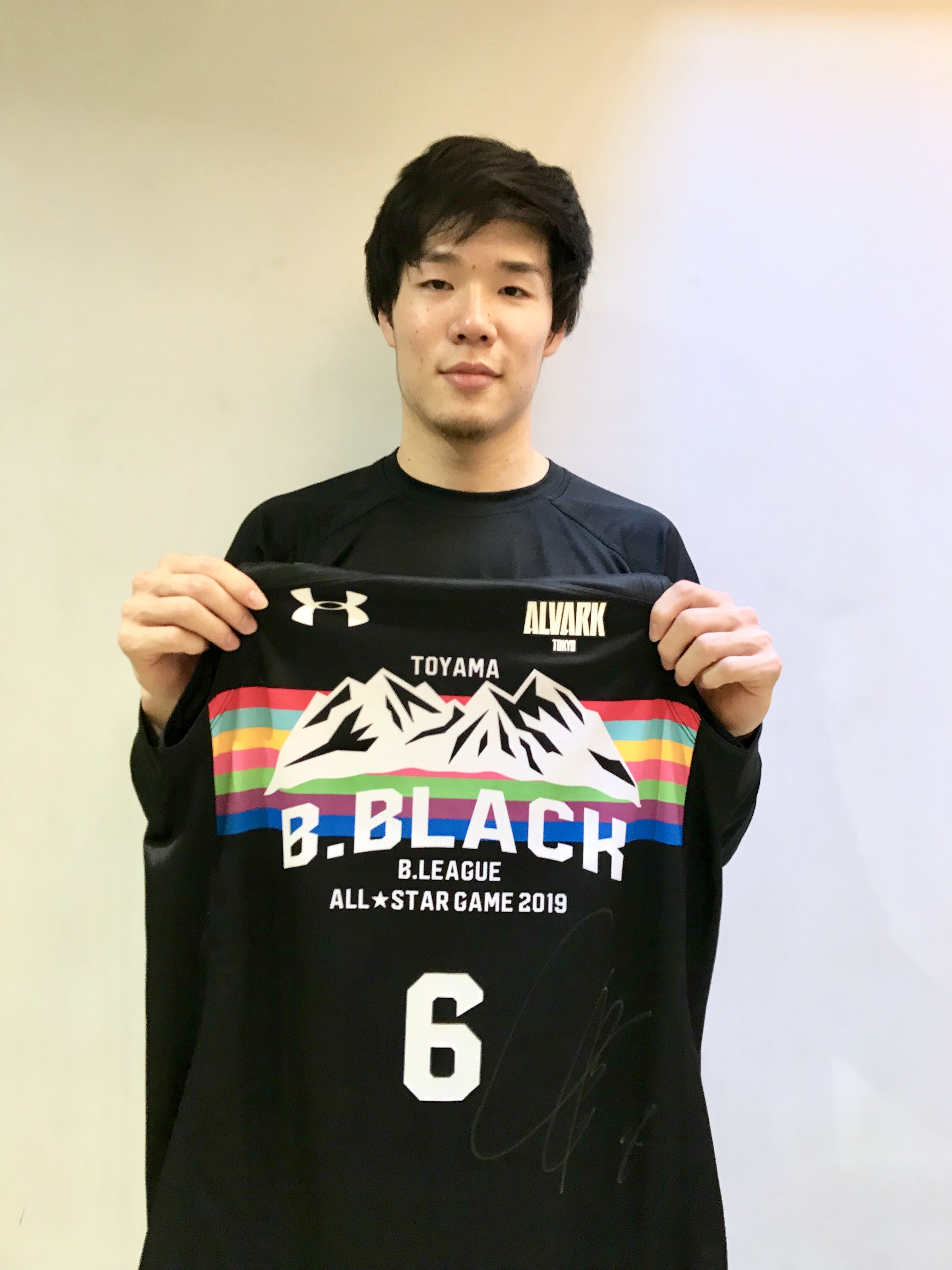 CHARITYAUCTION | B.LEAGUE ALL-STAR GAME 2019 良品質 大塚裕土選手着用 バスケオールスター時着用 パーカーウィンドブレーカーサイン付き パーカー