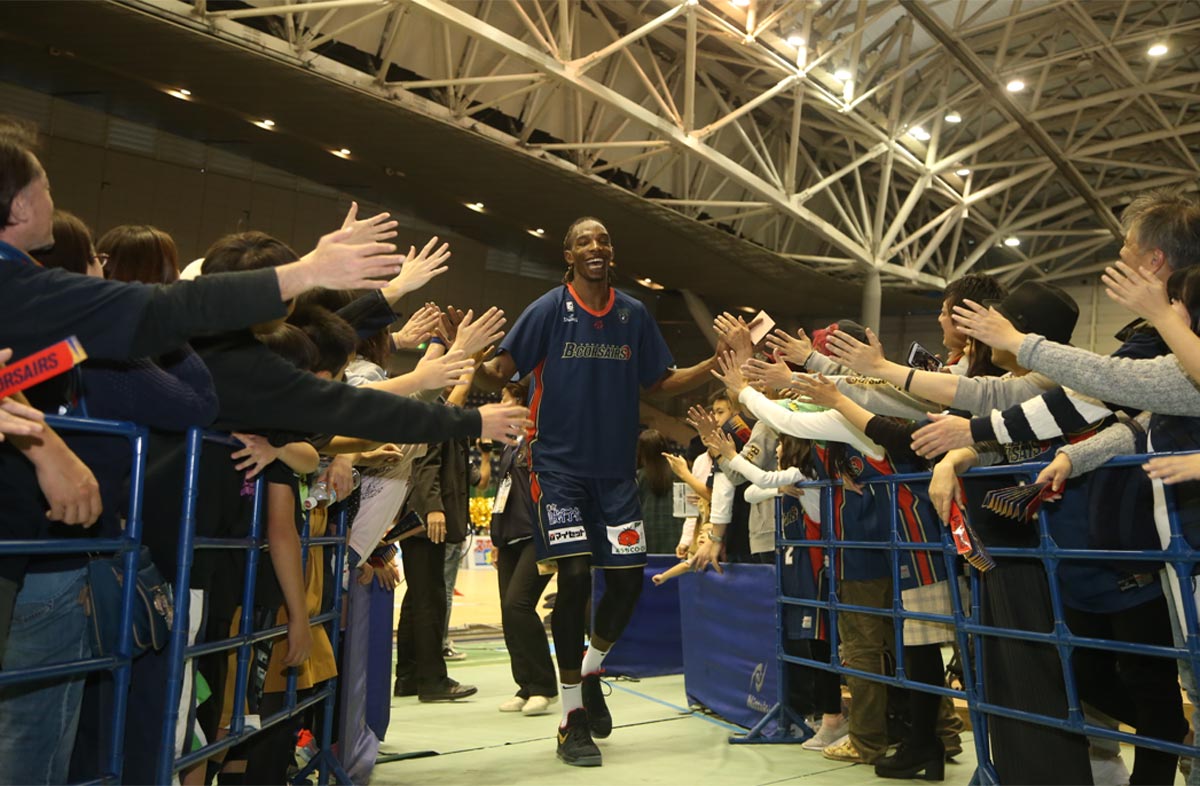 B Happy おしゃれ 14 ダンクこそがバスケの醍醐味 脅威のジャンプ力を持つb League屈指のダンカー達を紹介